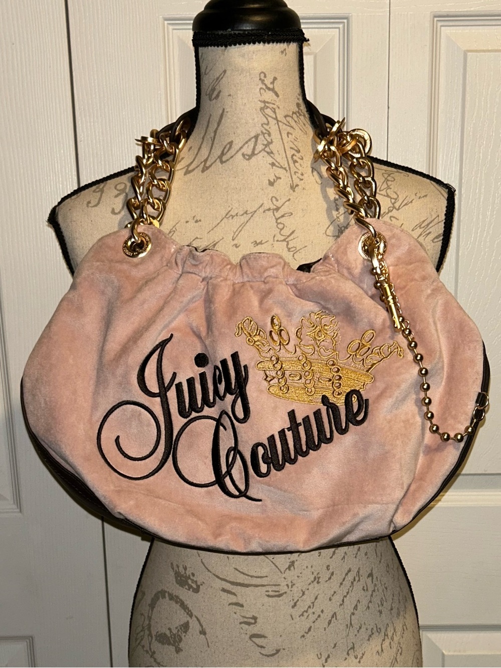 Juicy Couture Key To Juicy Four Poster Pink Blush Hobo Shoulder Embroidered Bag